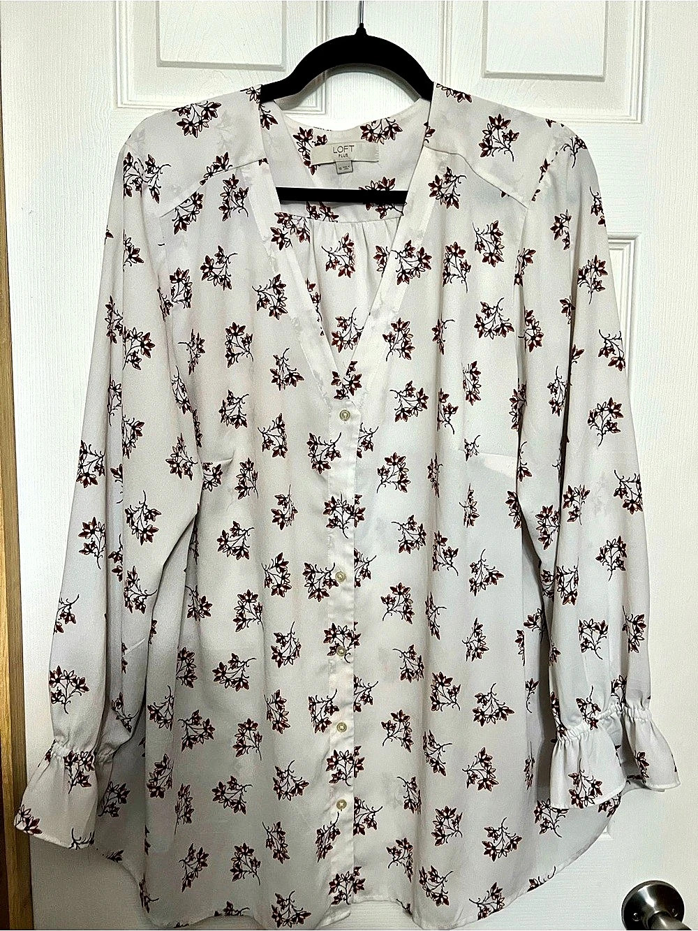 LOFT Floral Blouse in White & Red Size 18